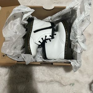 Toddler 6c dr martens boots